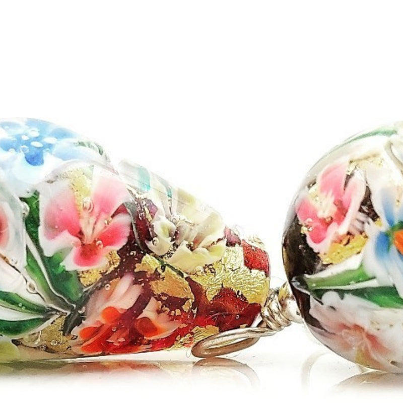 Florale Murano-Glasperlen, Detailaufnahme